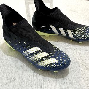 Adidas Predator soccer cleats men’s size 9